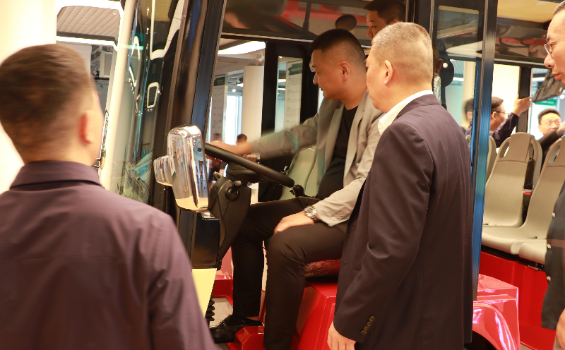 autob&uacute;s tur&iacute;stico coche veh&iacute;culos 