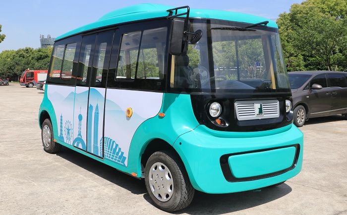 autob&uacute;s tur&iacute;stico el&eacute;ctrico &aacute;guila
