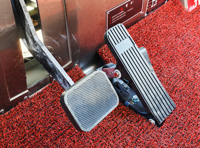 Fabricante de proveedores de autom&oacute;viles para autobuses tur&iacute;sticos el&eacute;ctricos 