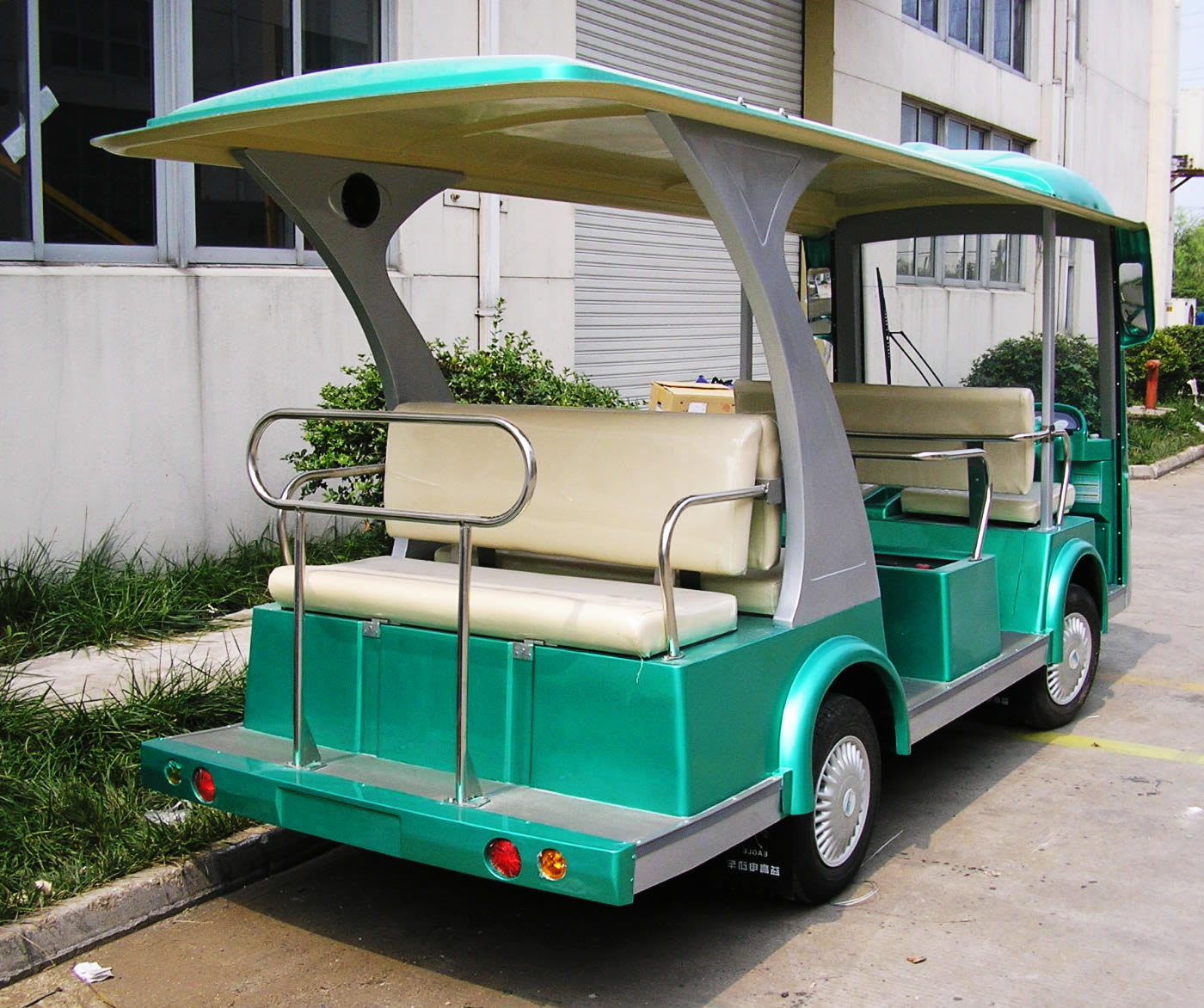 Veh&iacute;culo de autob&uacute;s tur&iacute;stico personalizado
