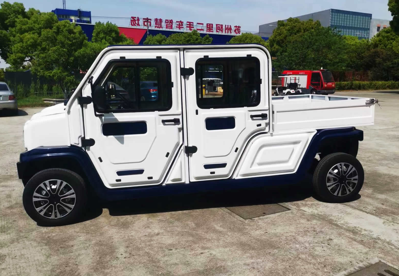 Carro de patrulla el&eacute;ctrico de seguridad personalizado