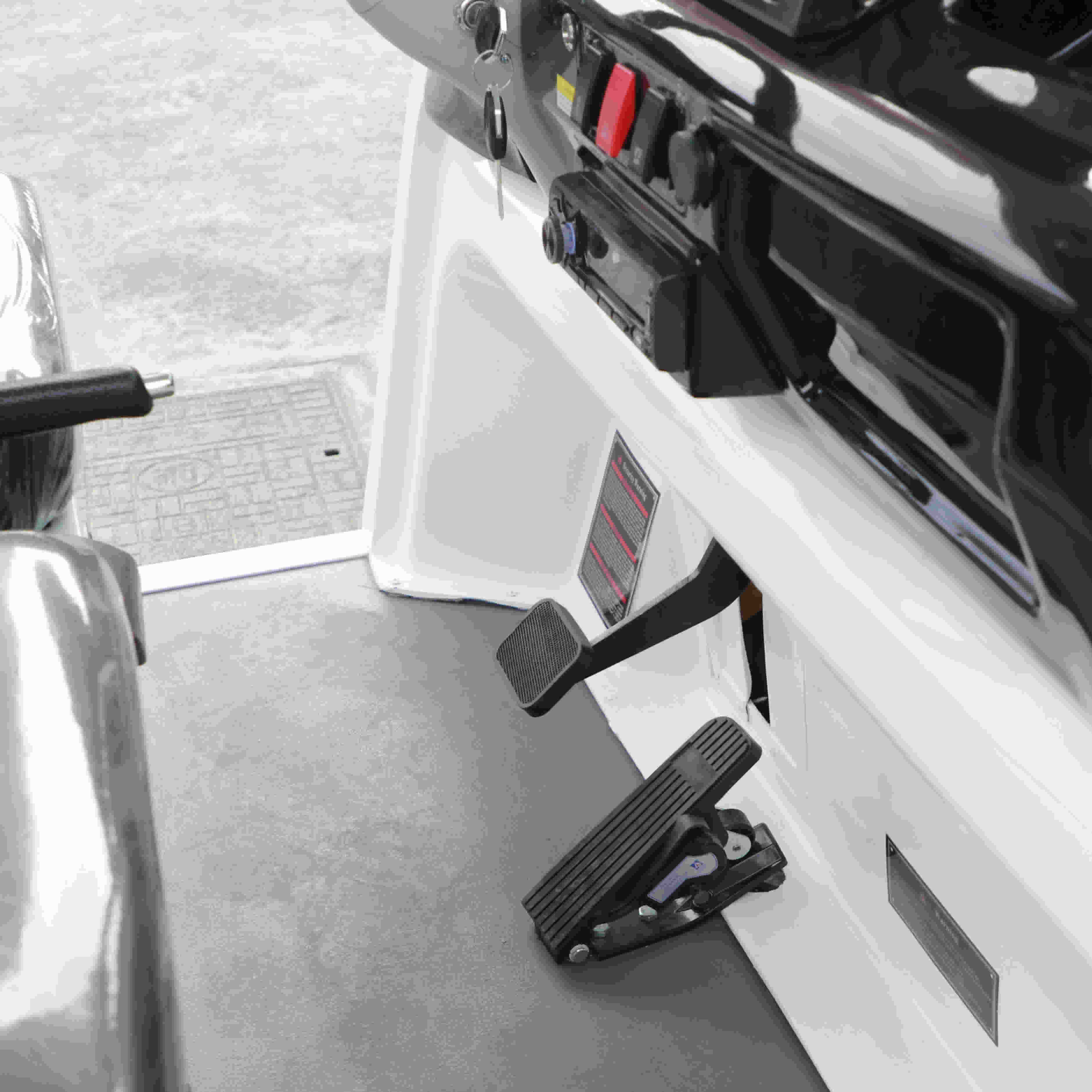 Autobús turístico lanzadera eléctrica OEM ODM de 14 asientos - EG615AK