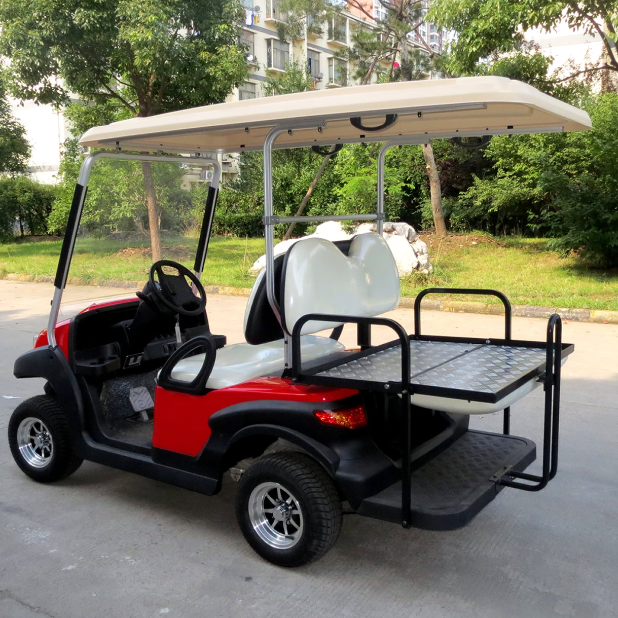 La parte trasera del carrito de golf