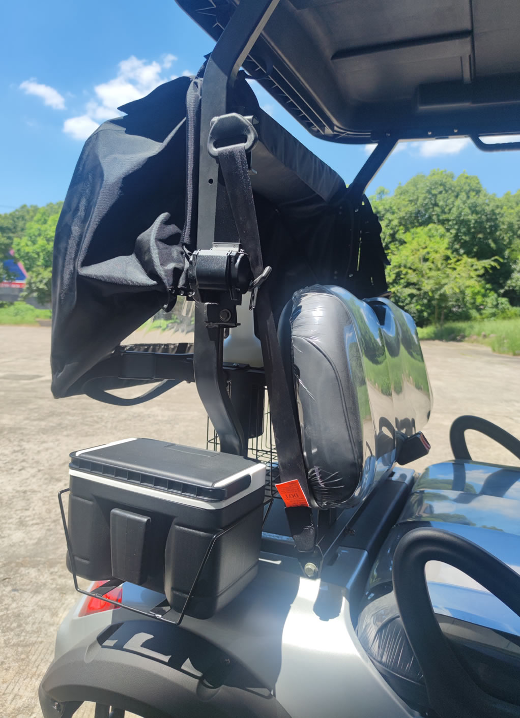 Carro de golf eléctrico personalizado para 2 personas - EG202DK