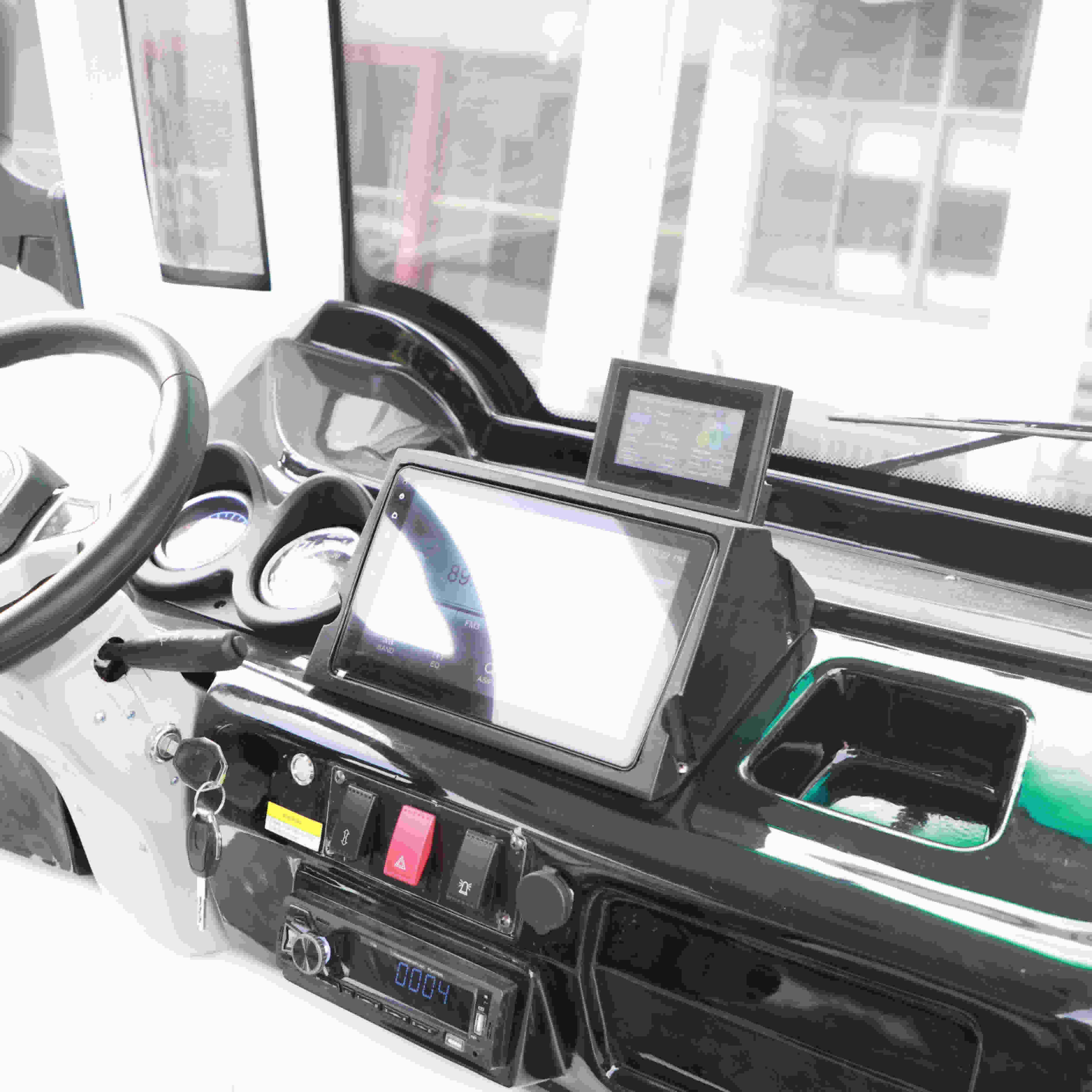 Autobús turístico lanzadera eléctrica OEM ODM de 14 asientos - EG615AK